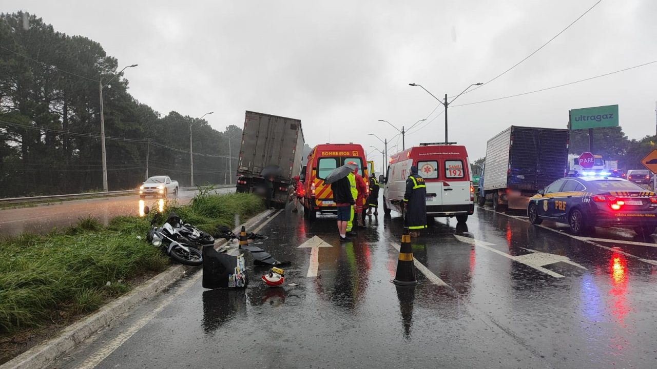 motociclista-atropelado-por-caminhão-na-rodovia-do-xisto-2