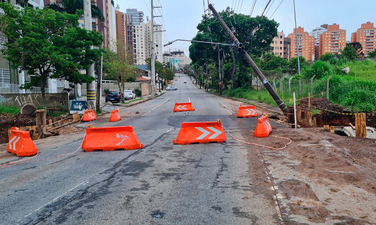 via-rapida-cabral-rua-sao-luiz-interditada-3