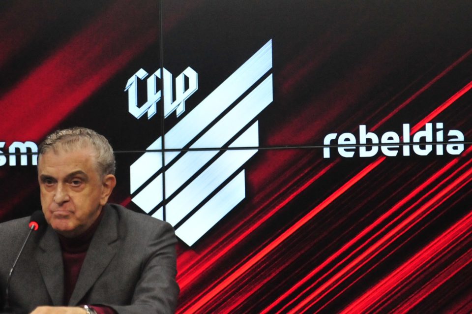 Mário Celso Petraglia, presidente do Athletico.