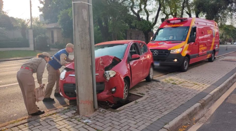 motorista bate carro novo mundo