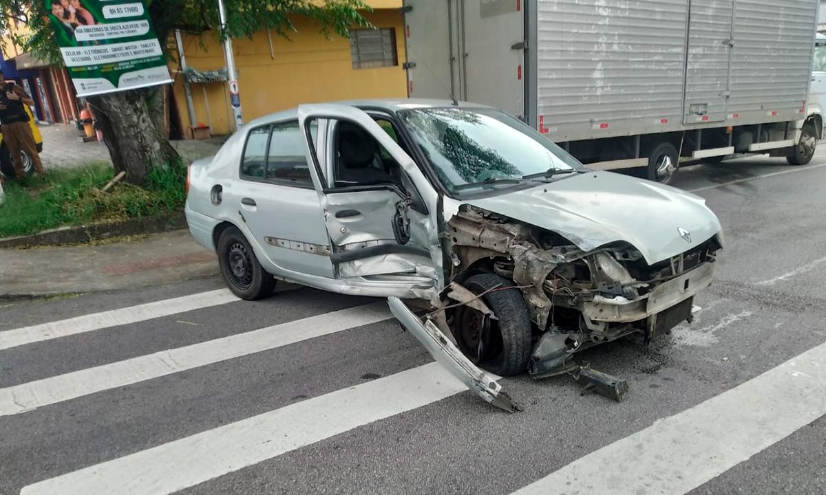 motorista-ferido-acidente-bacacheri-1