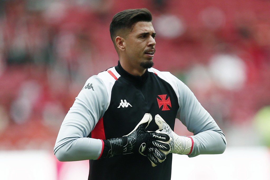 Ivan está perto do Coritiba.