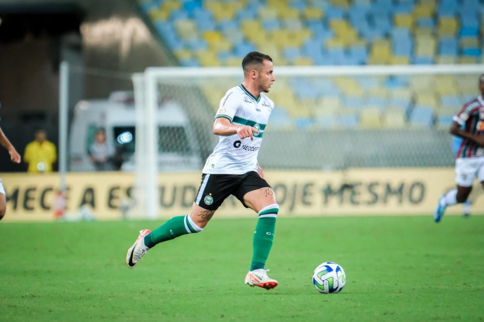 Bruno Gomes em ação em Fluminense x Coritiba