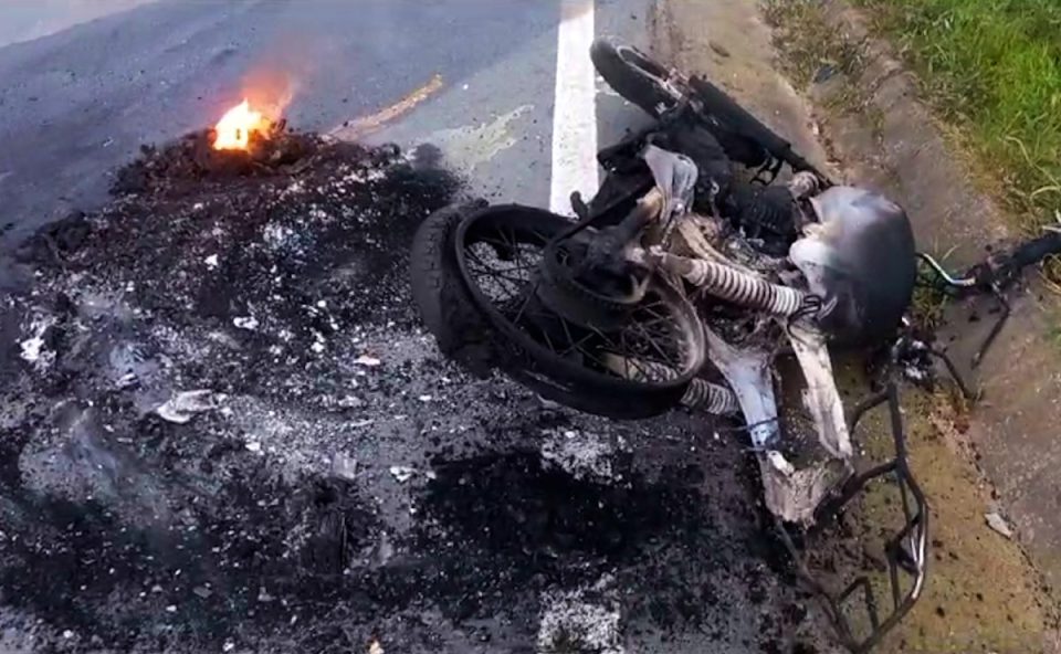 acidente-moto-explode-cerro-azul-1