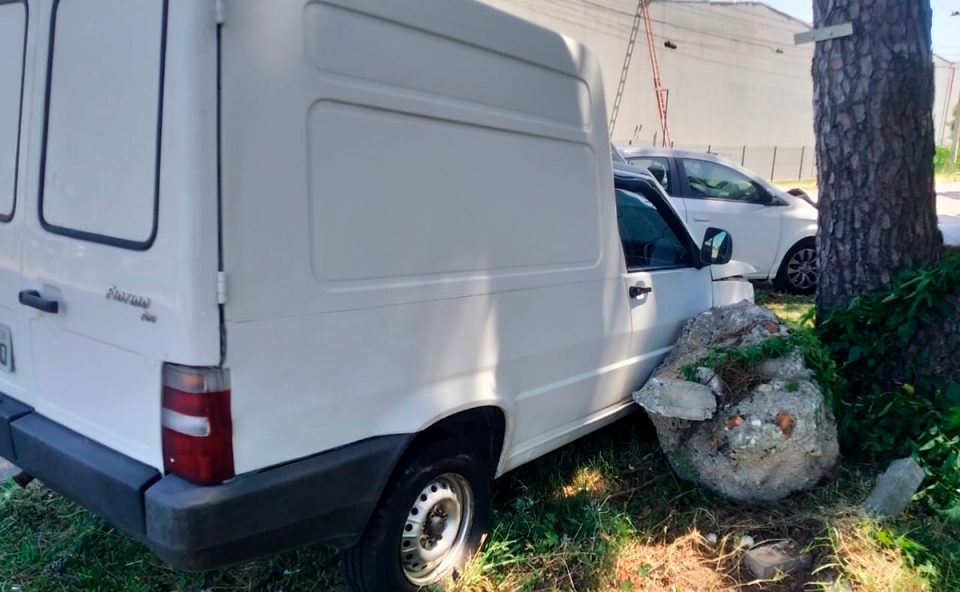 acidente-onix-fiorino-hauer-1