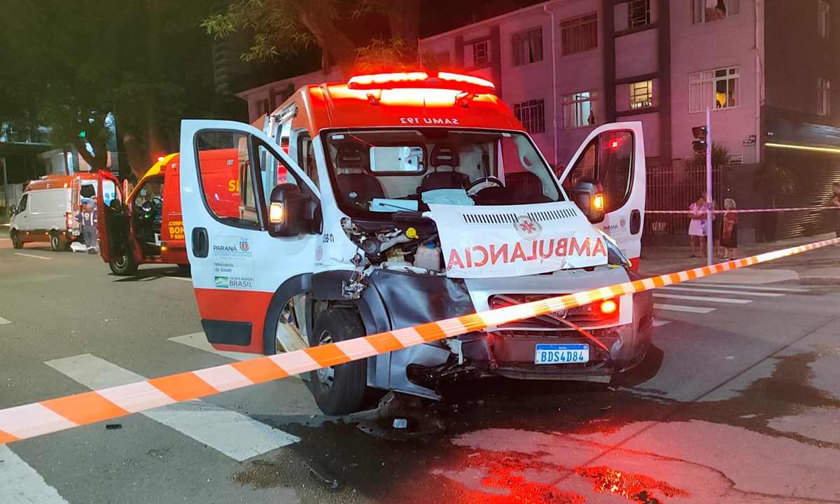 acidente-polo-ambulancia-agua-verde-3