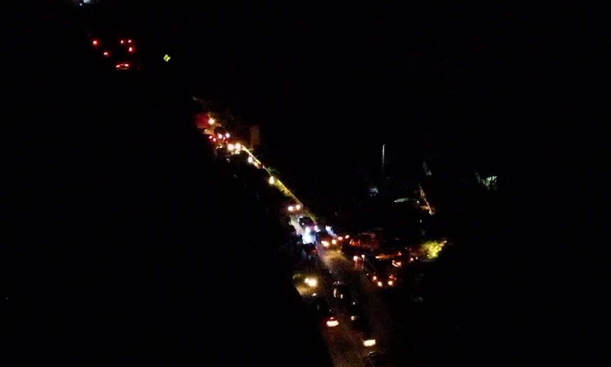 br-277-imagem-congestionamento-acidente-caminhao-bloqueio-1