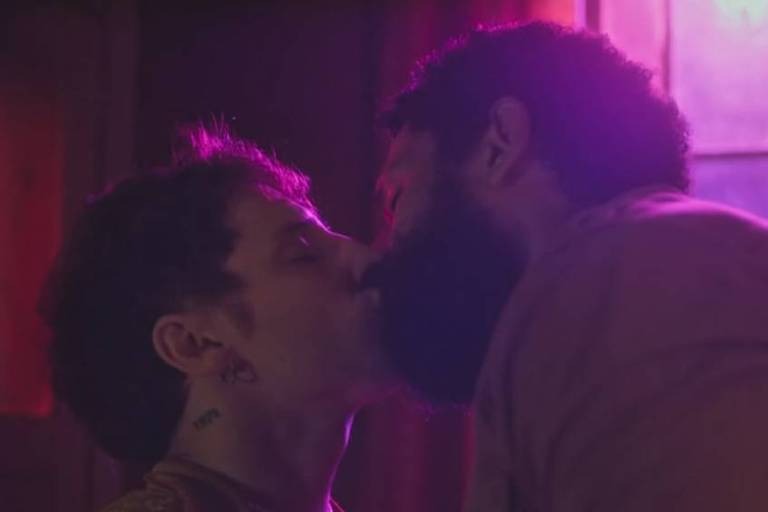 kevin-ramiro-se-beijam