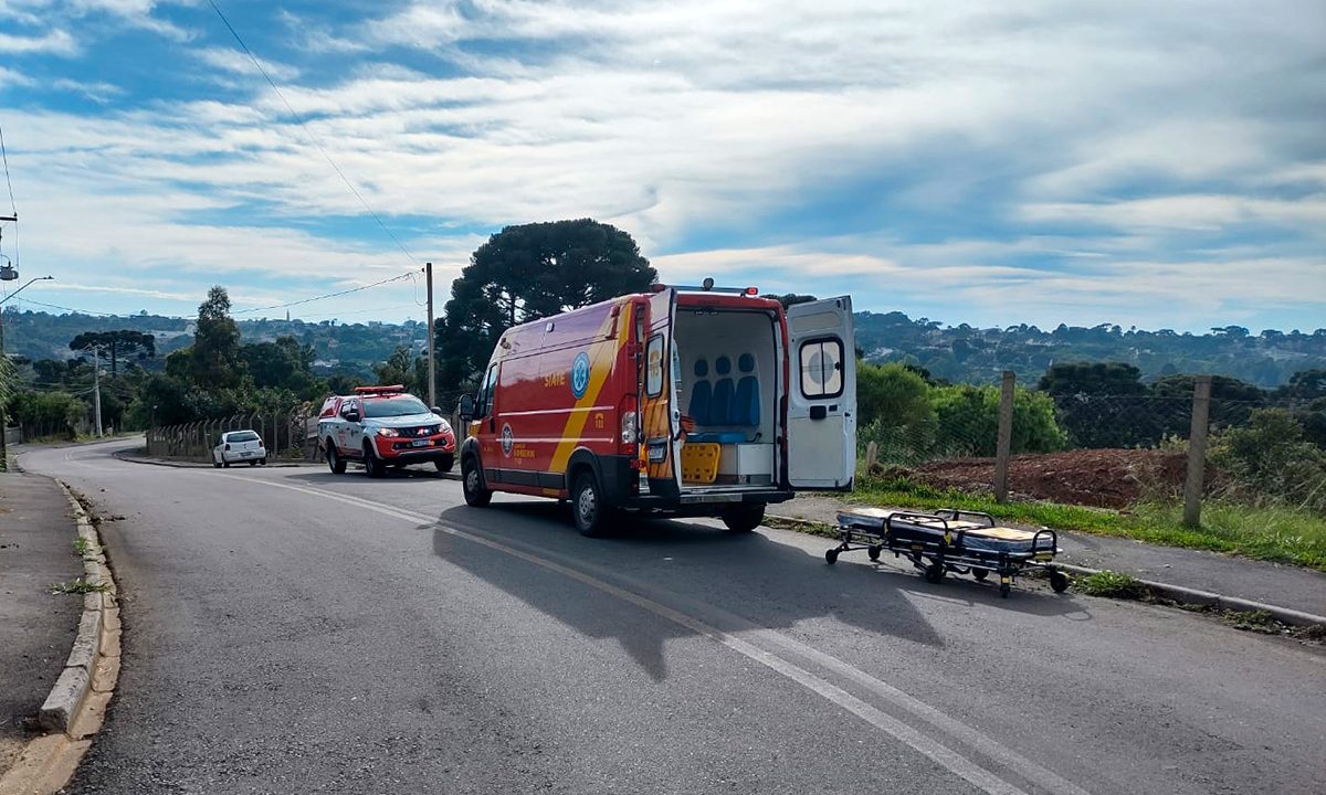 motociclista-arremessado-cerca-acidente-tamandare