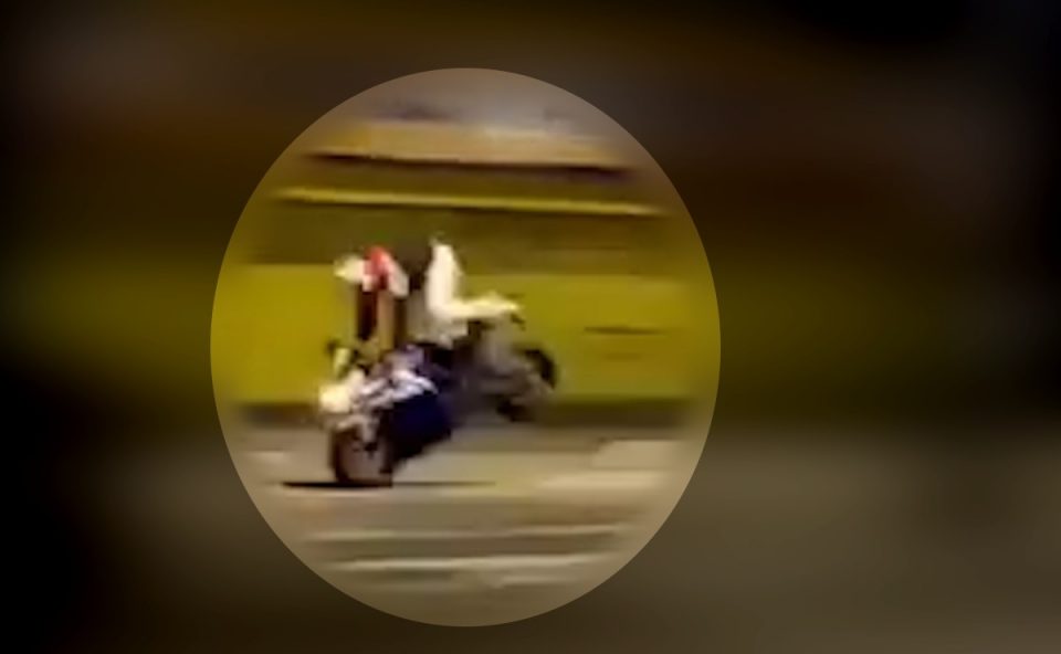 motociclista-cai-moto-pinhais