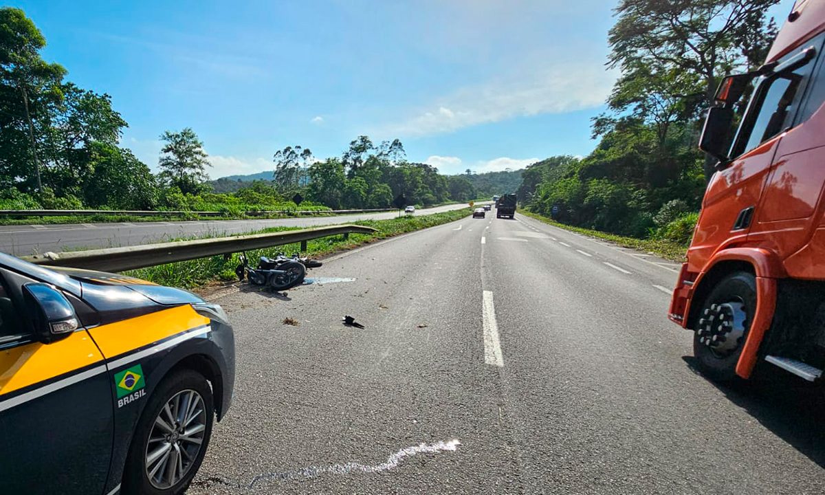 motociclista-morre-acidente-br-277-sentido-litoral