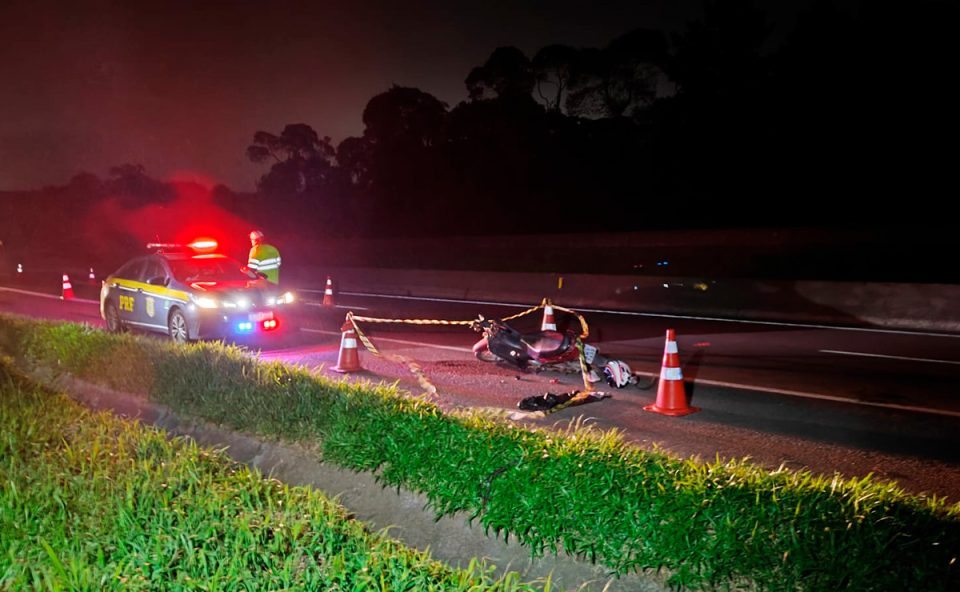 motociclista-morre-acidente-br-376-sjp-1