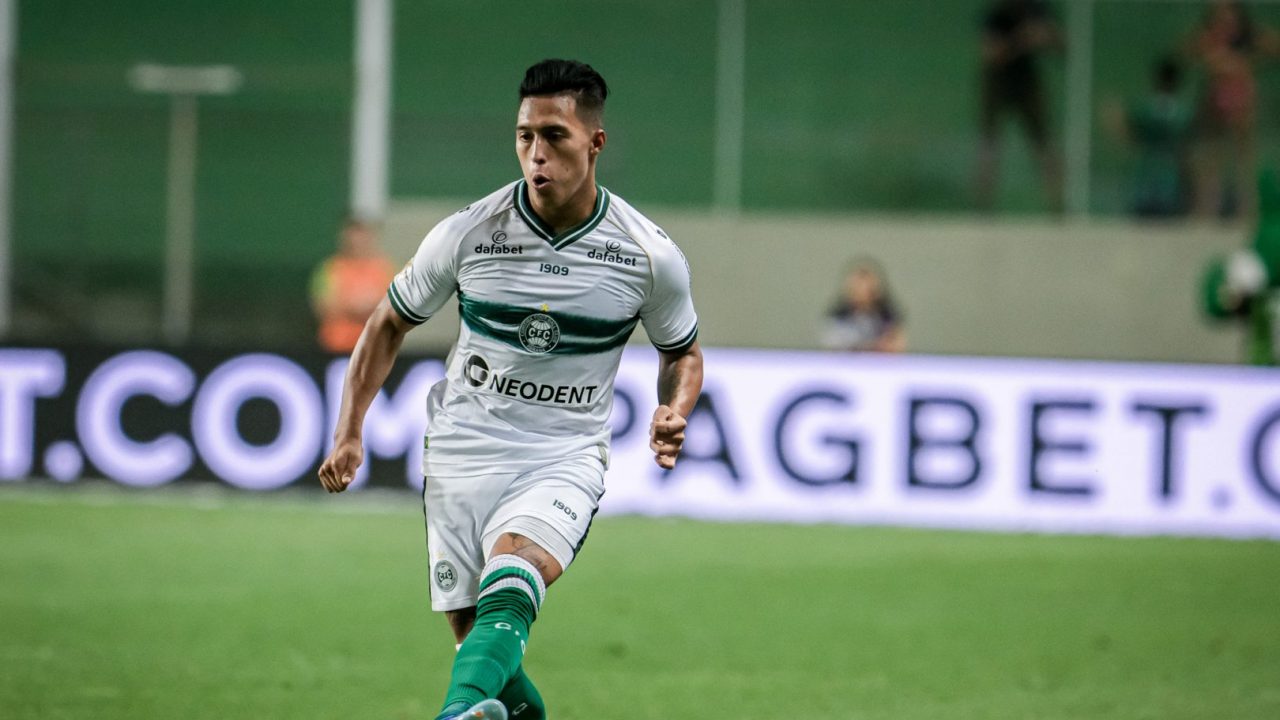 Sebastián Gómez, meia do Coritiba.