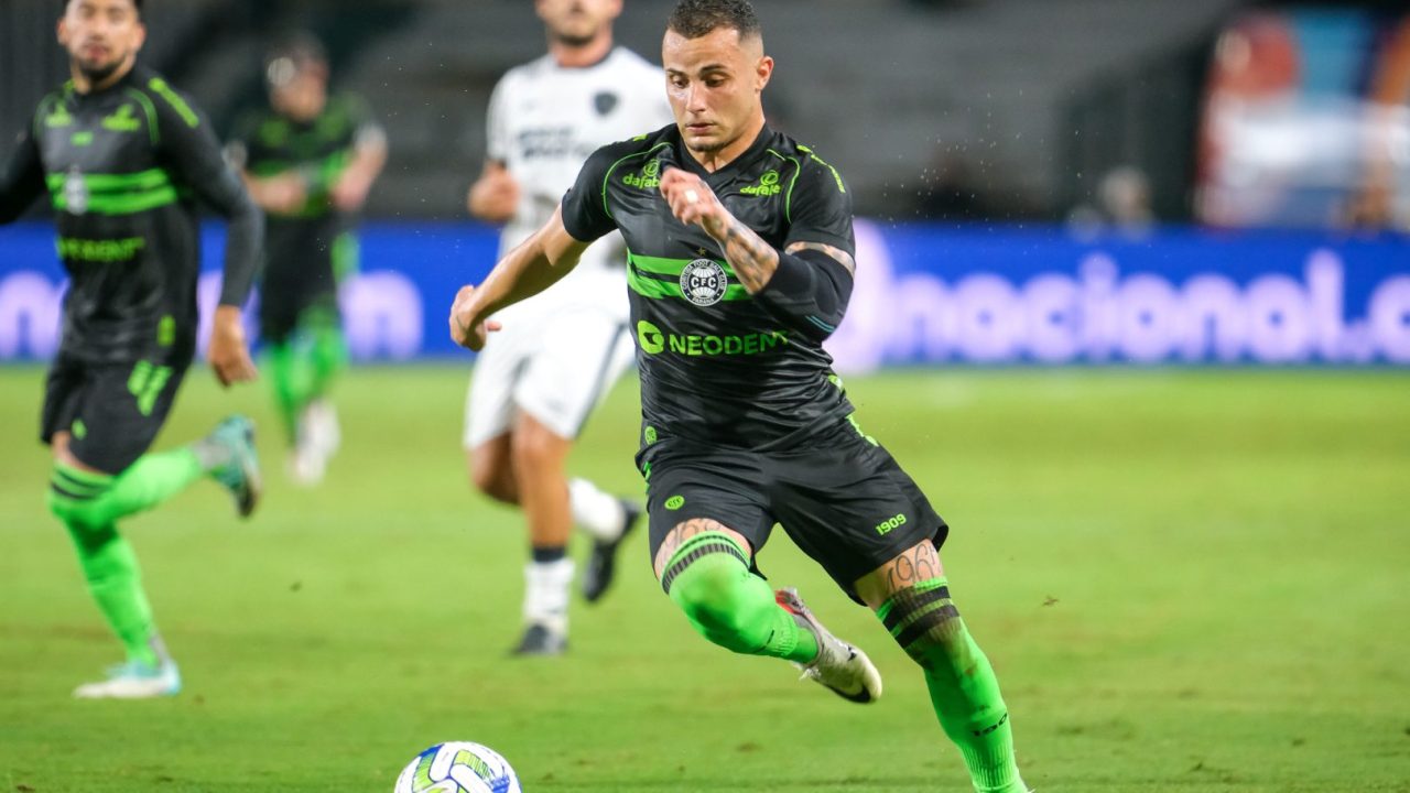 Bruno Gomes, volante do Coritiba.