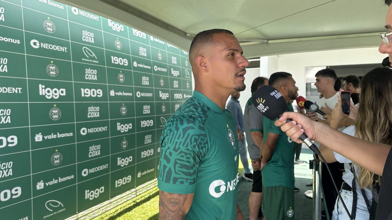 Arilson, volante do Coritiba