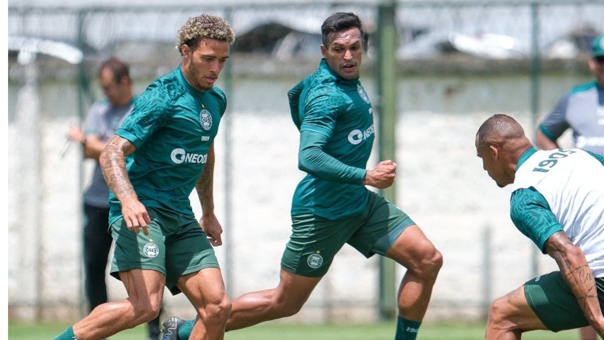 Figueiredo e Robson em treino do Coritiba