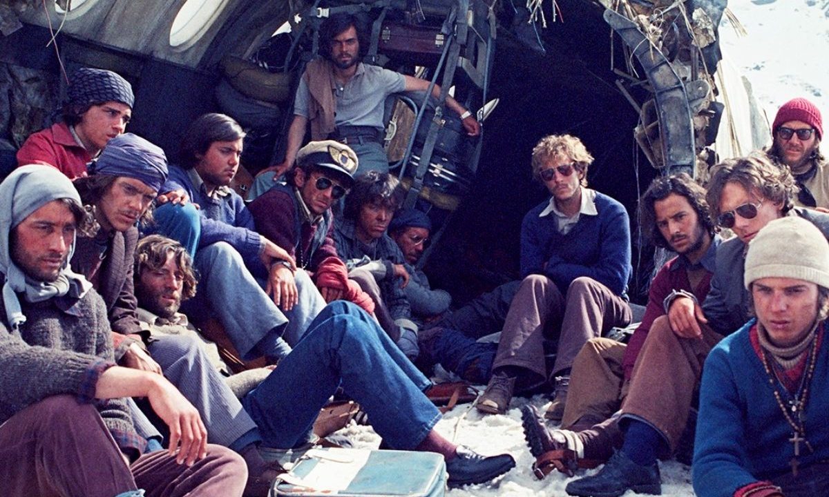 O acidente aéreo que aconteceu em 1972 e deixou apenas 16 de 45 tripulantes vivos - Foto: Reprodução/Redes Sociais