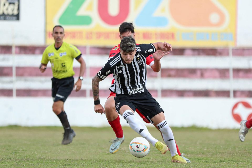 Isaac, reforço do Coriitba, se destacou na base do Atlético-MG
