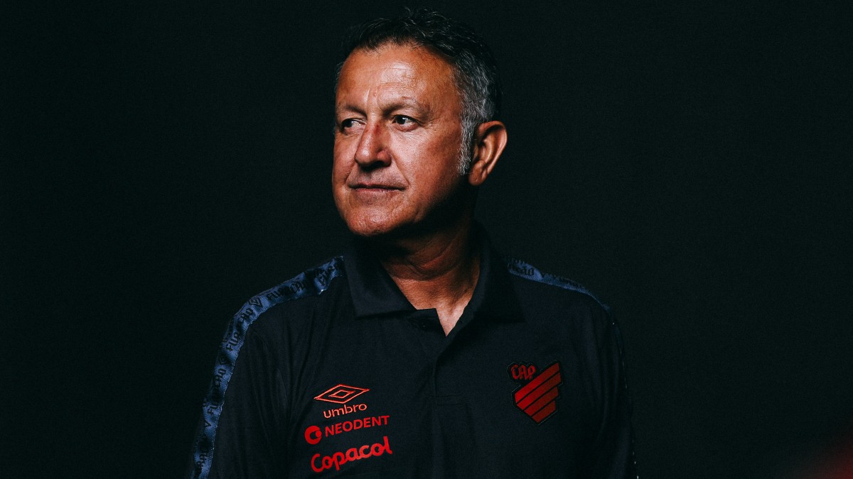 Juan Carlos Osorio, técnico do Athletico