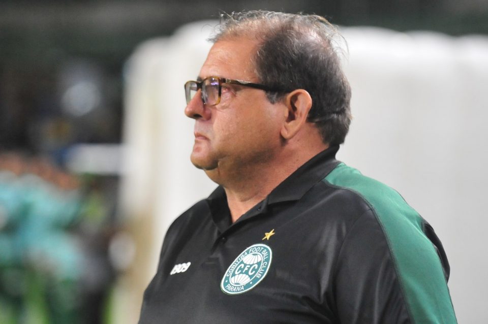 Guto Ferreira, técnico do Coritiba.