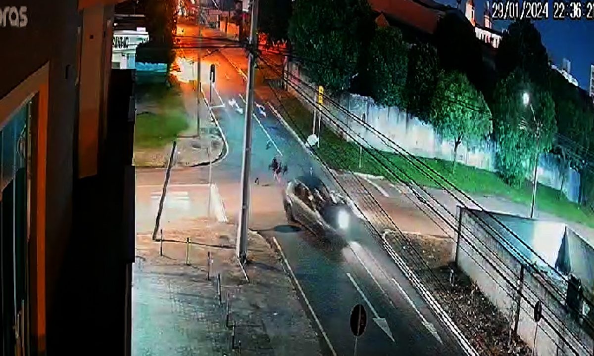 acidente-moto-logan-capao-raso-dois-feridos