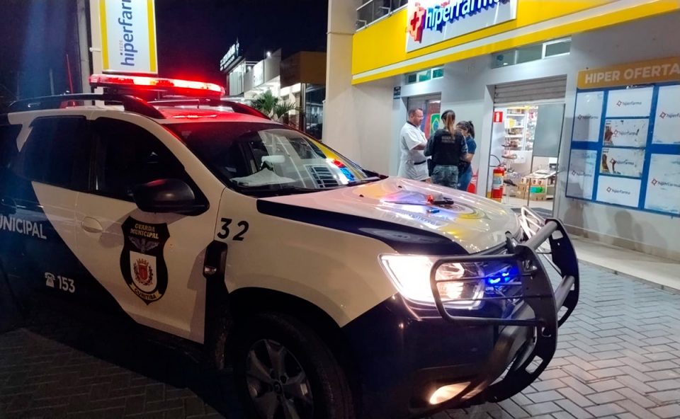 preso-suspeito-roubo-farmacia-alto-boqueirao-1