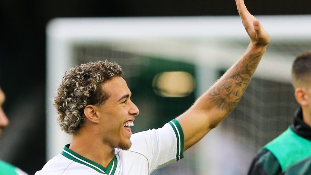 Figueiredo, atacante do Coritiba.