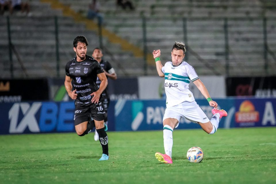 Lance de Galo Maringá x Coritiba, pelo Paranaense 2024