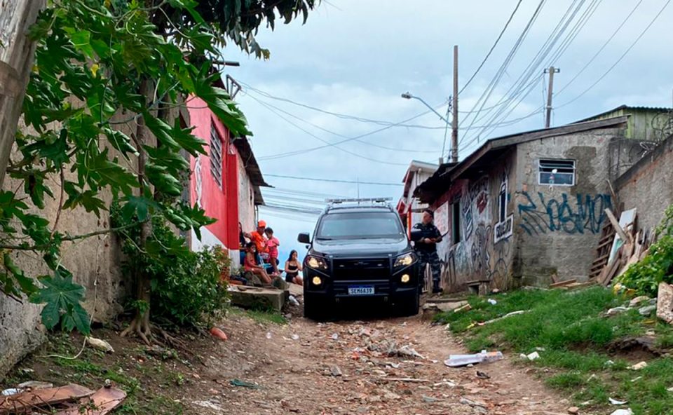 apreensao-drogas-monitoramento-parolin-dois-presos-1
