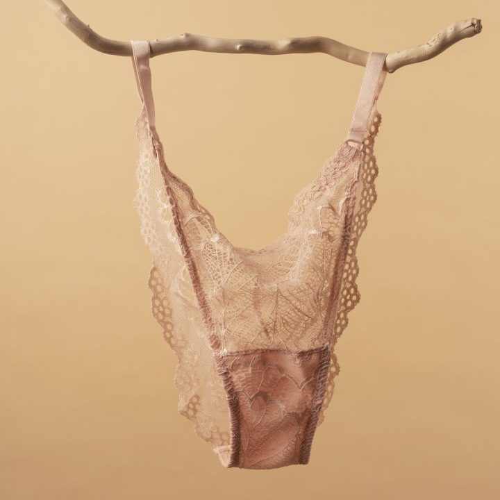 lingerie-feminina-de-qualidade-natureza-morta