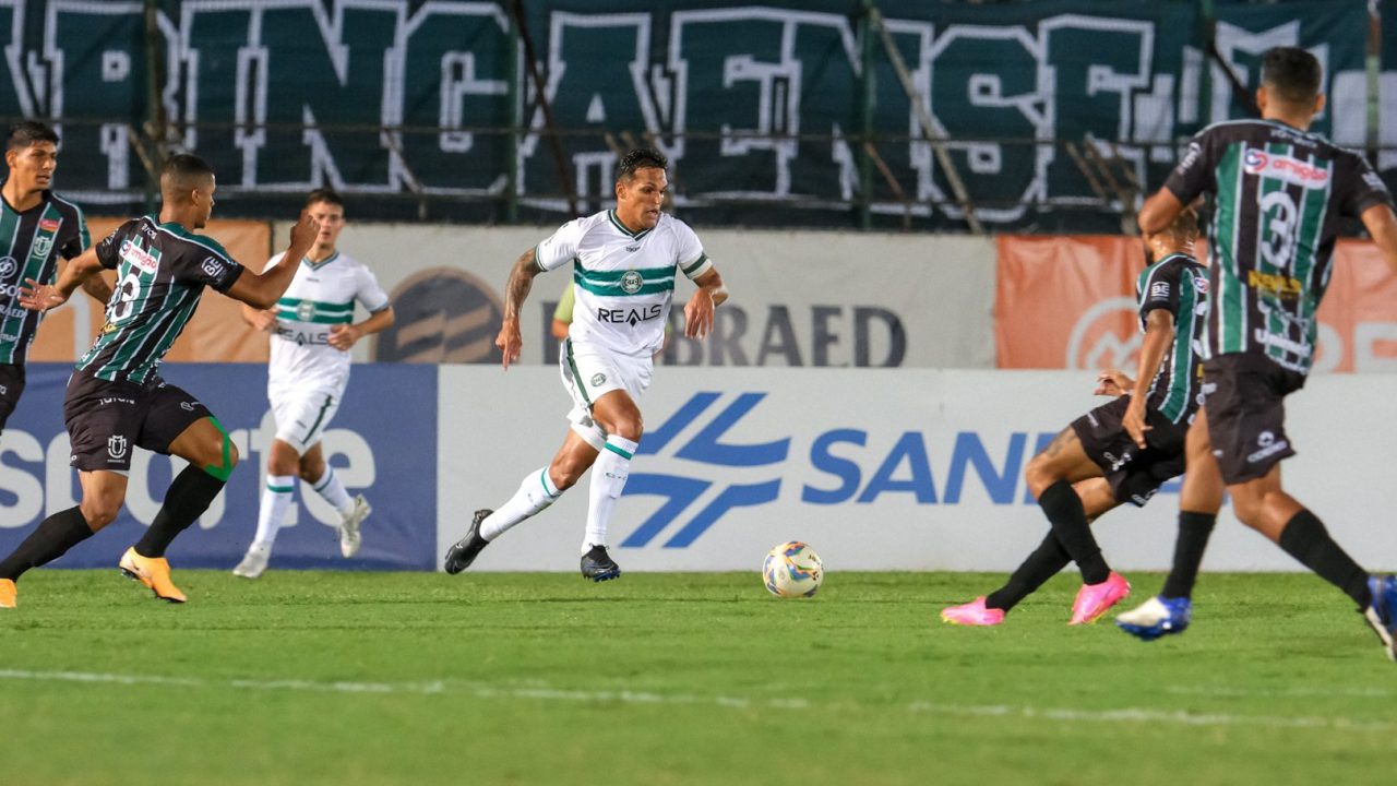 Robson, do Coritiba.