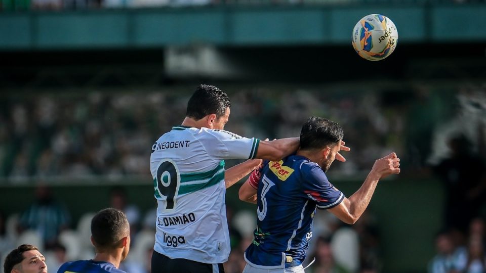 Leandro Damião em Coritiba x Cianorte