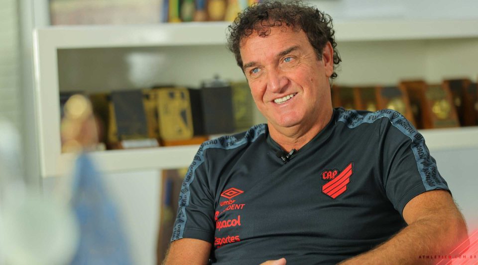 Cuca, técnico do Athletico.