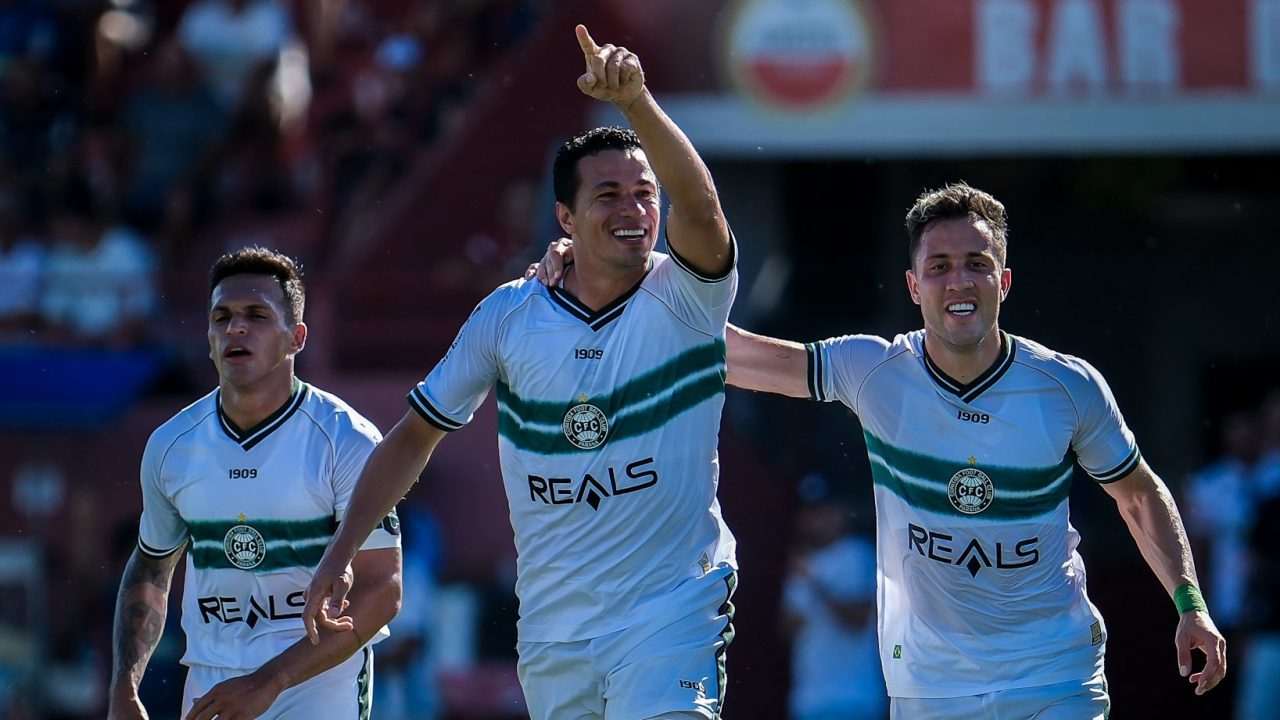 Coritiba disputará a Série B 2024.