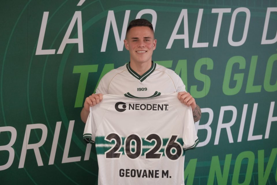 Geovane Meurer renovou com o Coritiba.