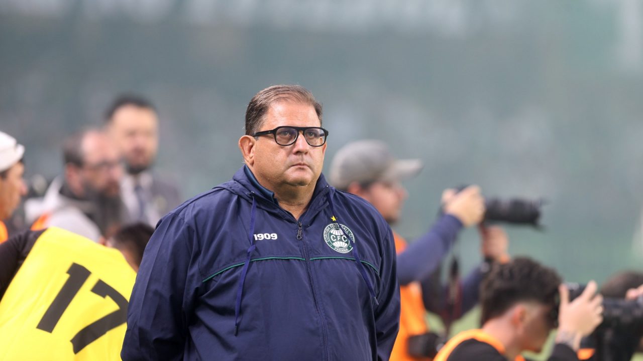 Guto Ferreira durante Coritiba x Maringá.