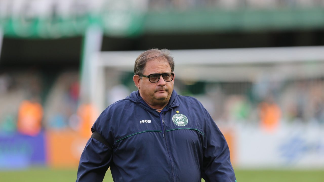 Guto Ferreira, técnico do Coritiba