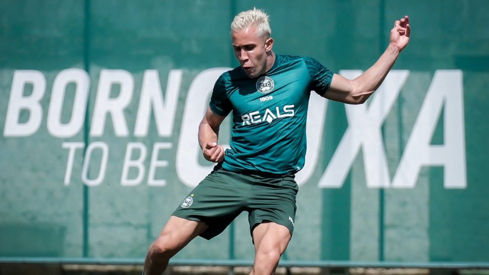 Matheus Frizzo, meia do Coritiba.