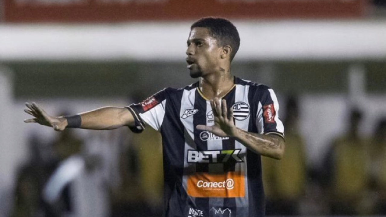 Robert está na mira do Coritiba.