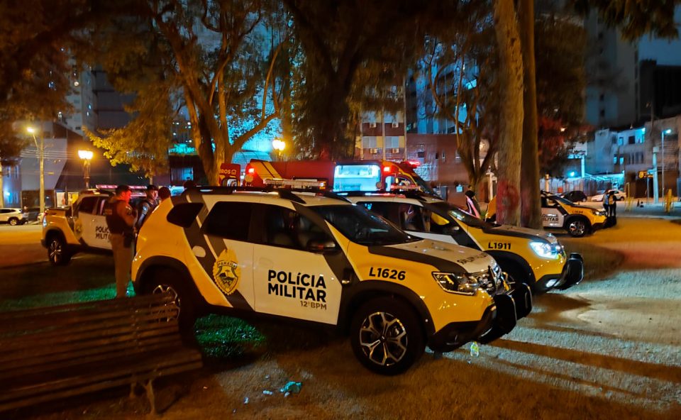 confusao-moradores-de-rua-praca-eufrasio-correia-2