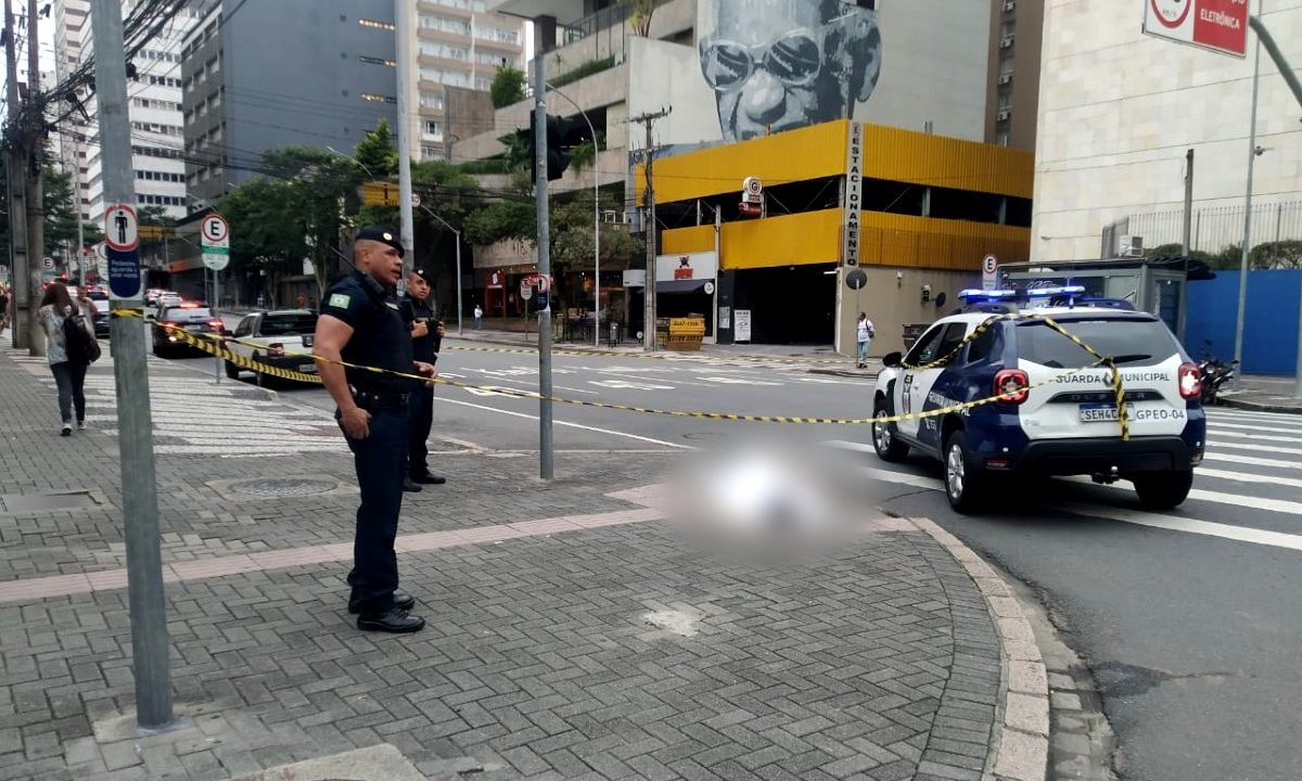 homem-achado-morto-rua-marechal-deodoro-curitiba-1