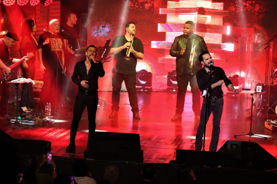 zeze-di-camargo-e-luciano-show-novos-tempos-curitiba-foto-lucas-sarzi (13)