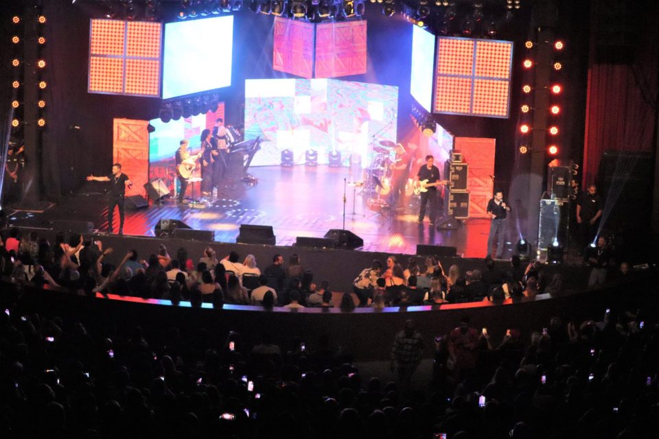 zeze-di-camargo-e-luciano-show-novos-tempos-curitiba-foto-lucas-sarzi (16)