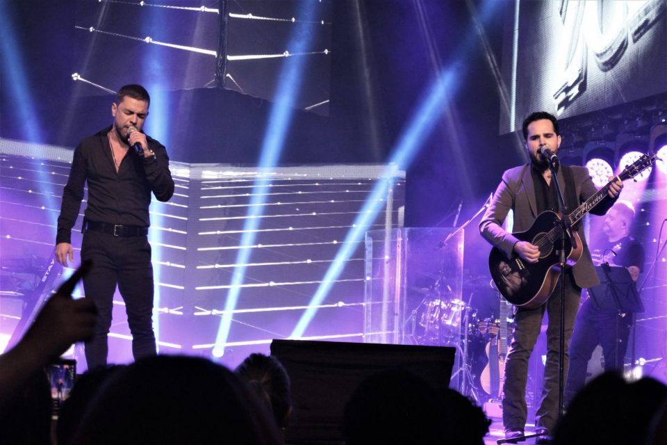zeze-di-camargo-e-luciano-show-novos-tempos-curitiba-foto-lucas-sarzi (19)