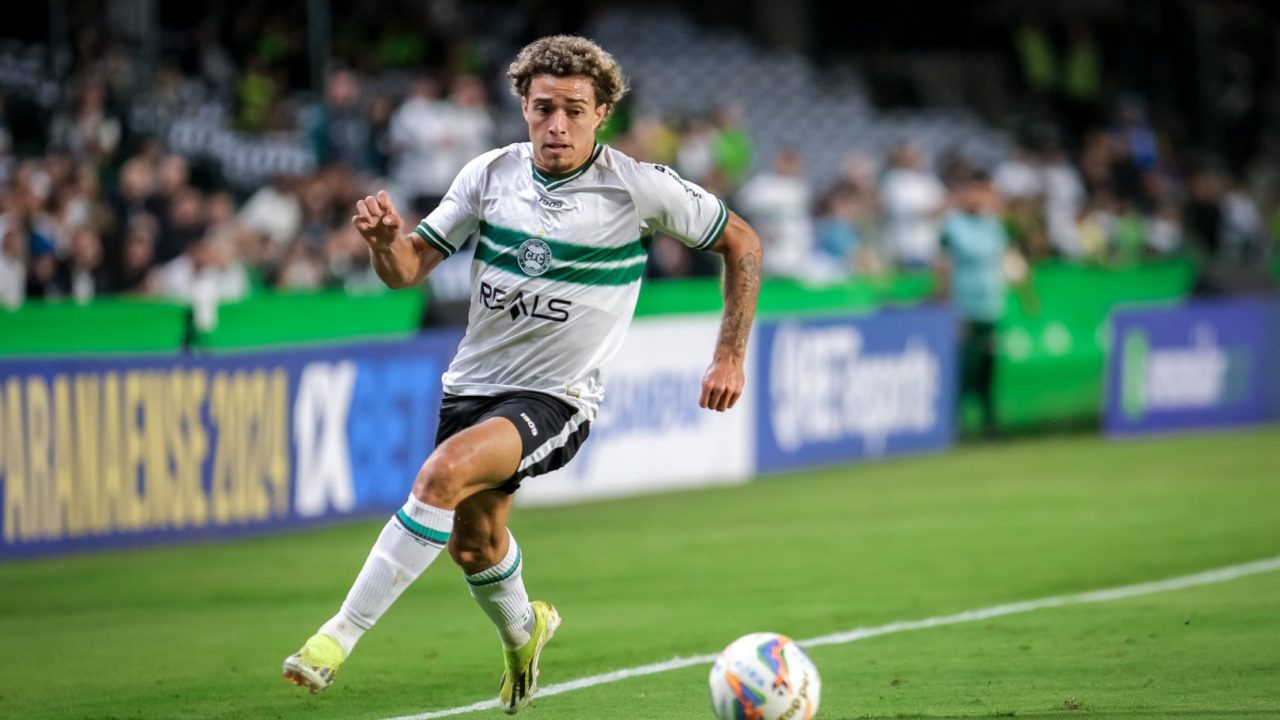 Figueiredo, atacante do Coritiba.
