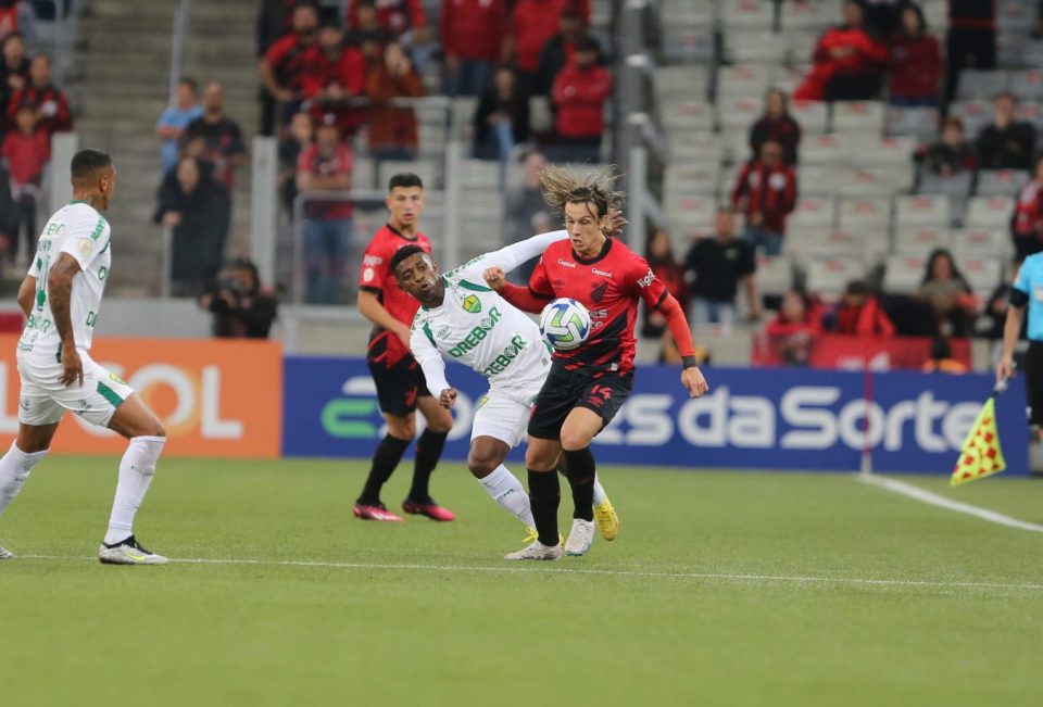 Lance de Athletico x Cuiabá, pelo Brasileirão 2023