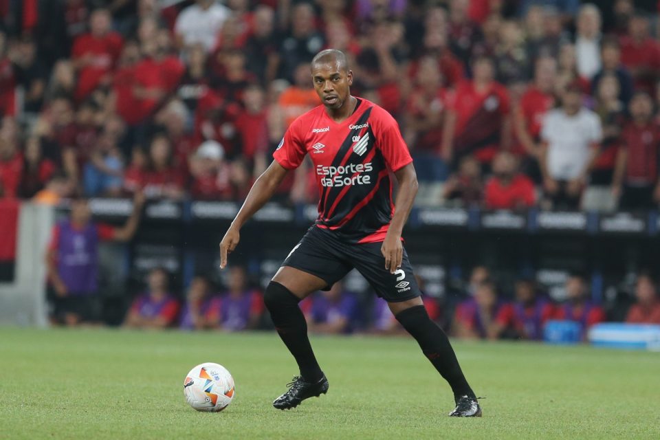 Fernandinho, volante do Athletico