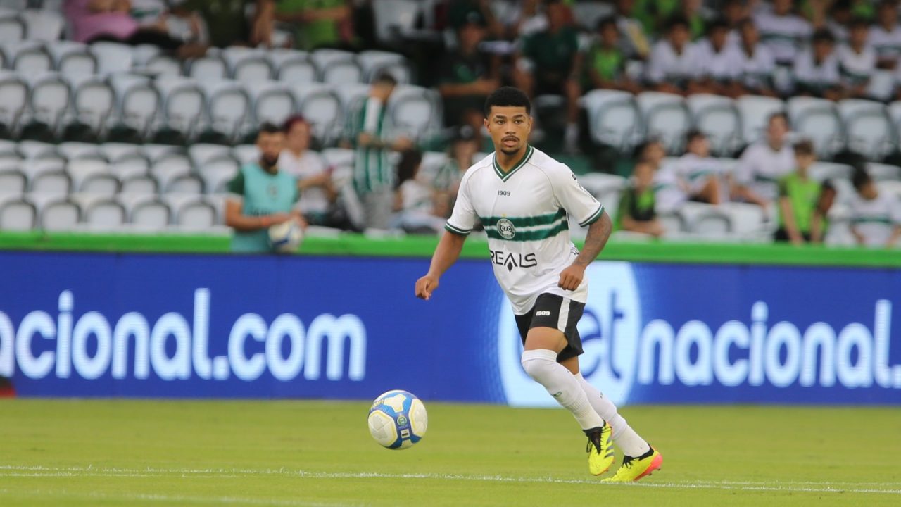 Lucas Ronier em Coritiba x Brusque