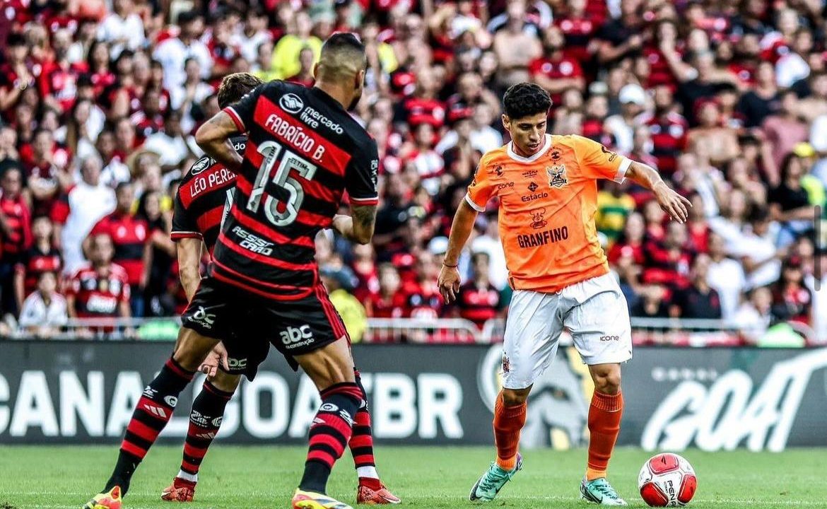 Yago está perto de fechar com o Coritiba.