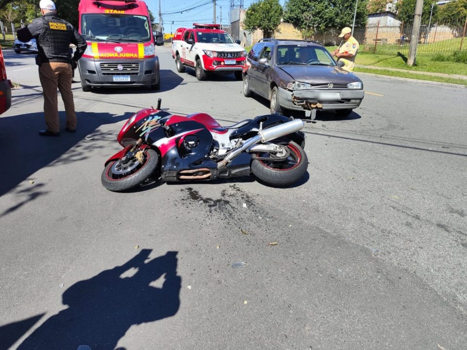 acidente-carro-moto-ctba-2